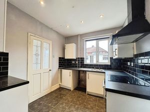Kitchen - click for photo gallery